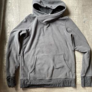 Sz 6 Lululemon fleece pullover